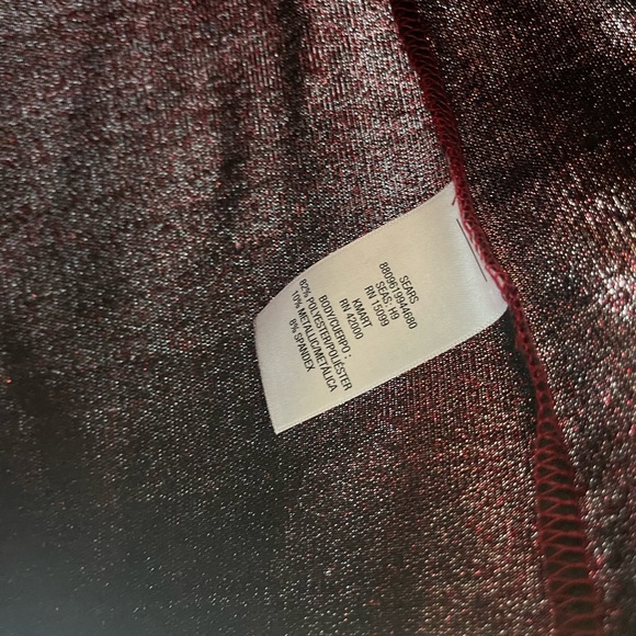 #31 JACLYN SMITH WOMANS SMALL RED SPARKLE SS COWL NECK DRESS TOP - Picture 6 of 6